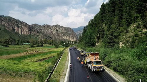 青海最美公路即將建成通車(chē) 一條串聯(lián)高原秘境的天路